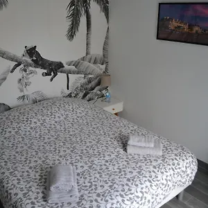 La Petite Bicoque Bed & Breakfast